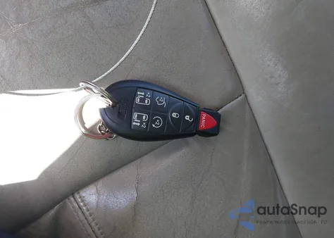 2012 Chrysler Town & Country Limited z USA, uszkodzony, nr VIN 2C4RC1GG0CR376943